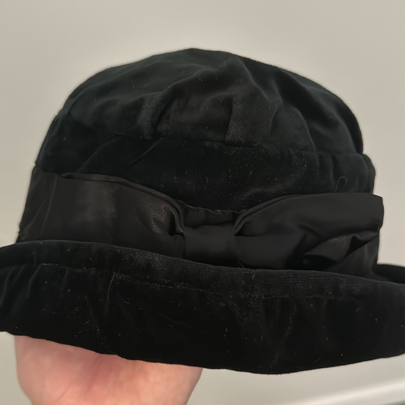 Vintage Girls Hat Black Velvet - Picture 3 of 5